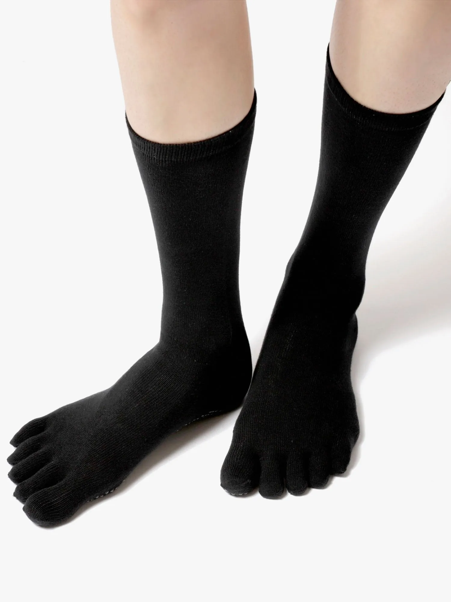 KNEE HIGH FULL TOE YOGA SOCKS, BLACK